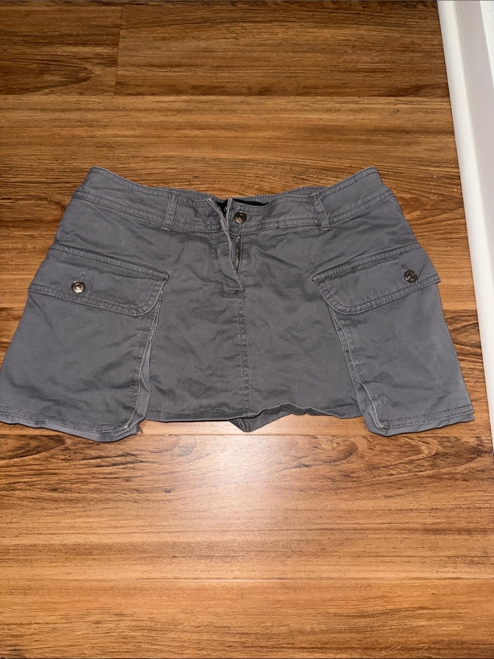 Women’s Utility Pocket Shorts - Gray